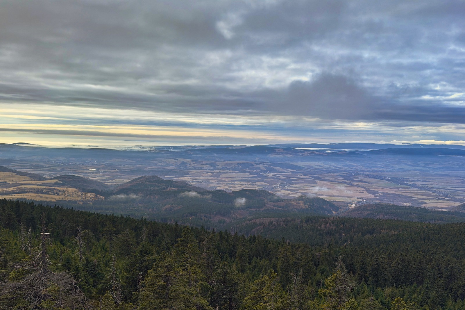 20251220 Trójmorski Wierch 050DA7FB E7BC 48C2 9024 DB92EFFC9C96 047 ip16p social